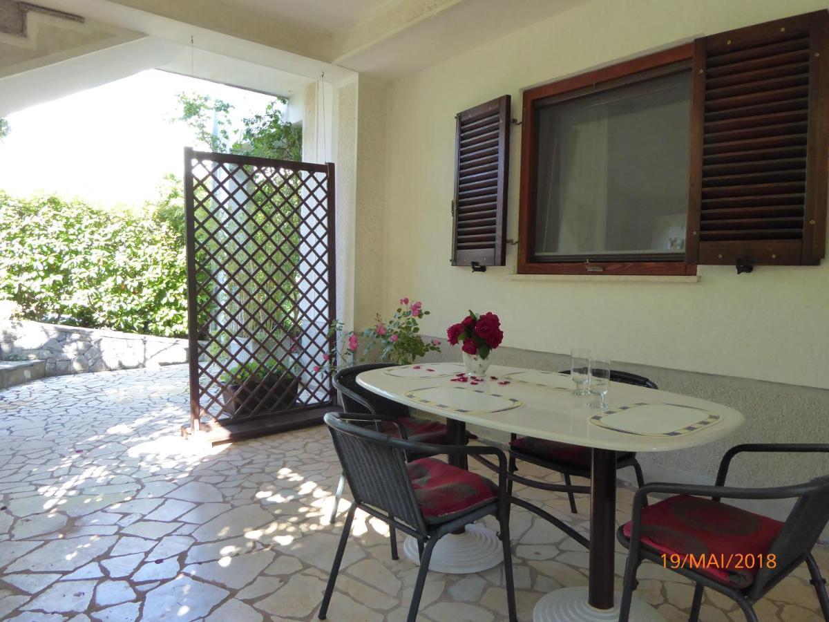 Apartmani Dubasnica Malinska Luaran gambar