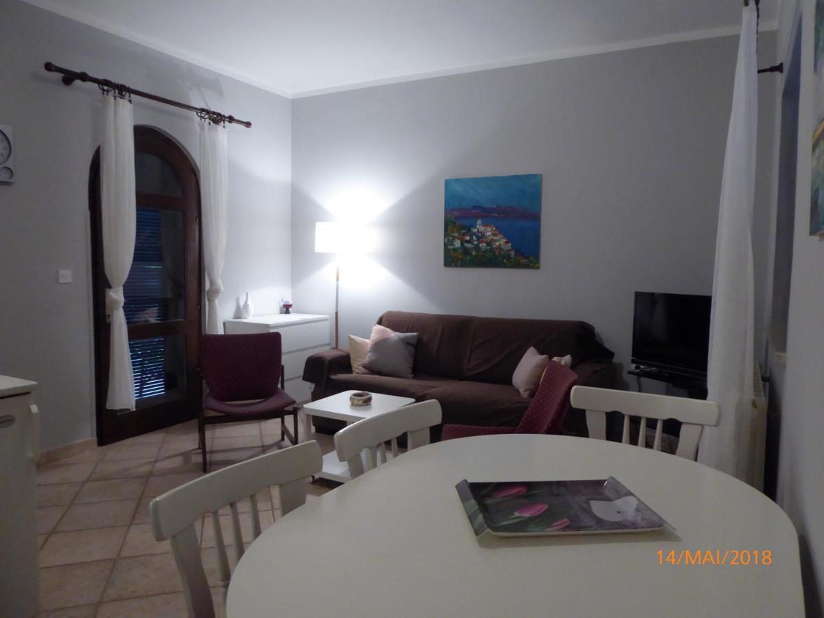 Apartmani Dubasnica Malinska Luaran gambar
