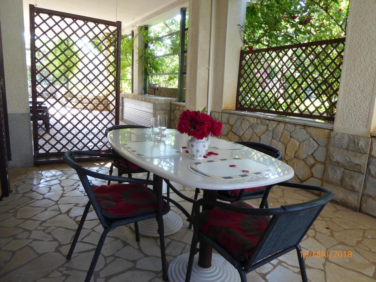 Apartmani Dubasnica Malinska Luaran gambar