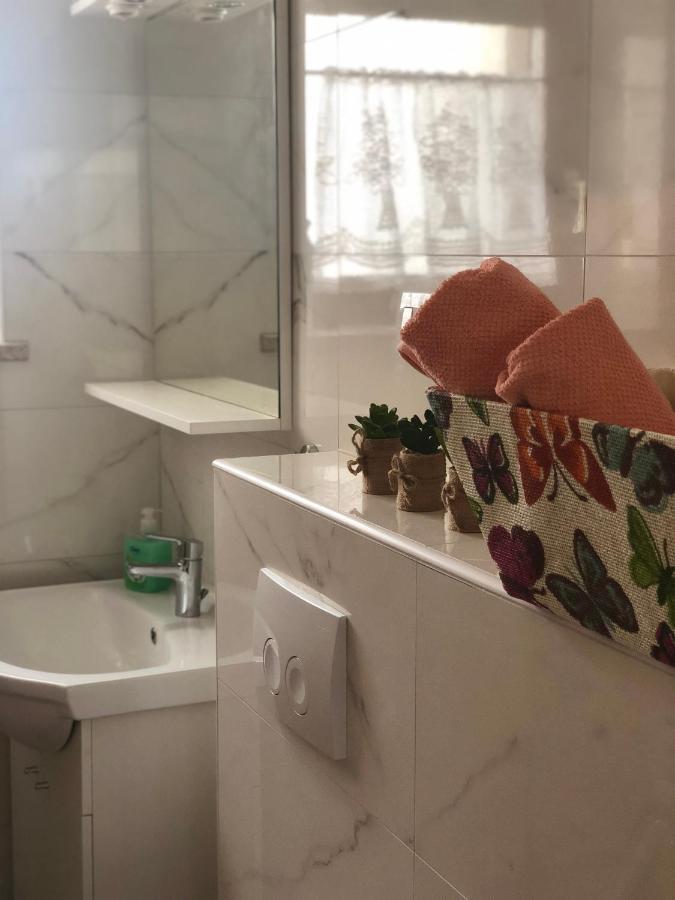 Apartmani Dubasnica Malinska Luaran gambar